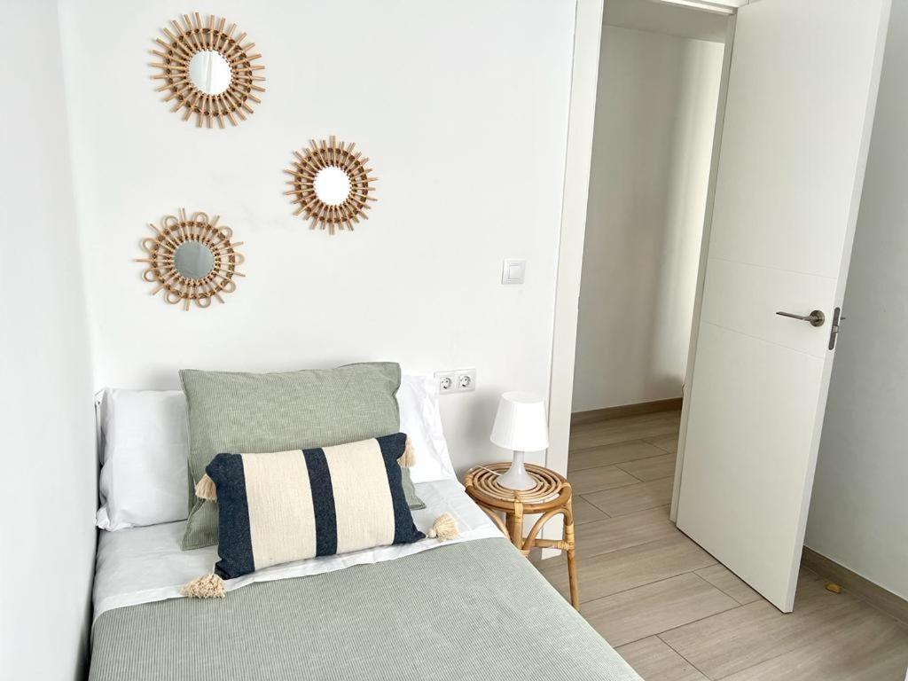 Acogedor Apartamento Cerca De La Playa Apartment Valencia Bagian luar foto