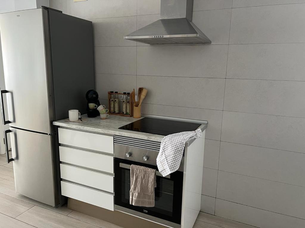 Acogedor Apartamento Cerca De La Playa Apartment Valencia Bagian luar foto